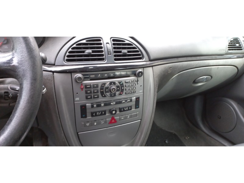 citroen c5 berlina del año 2004