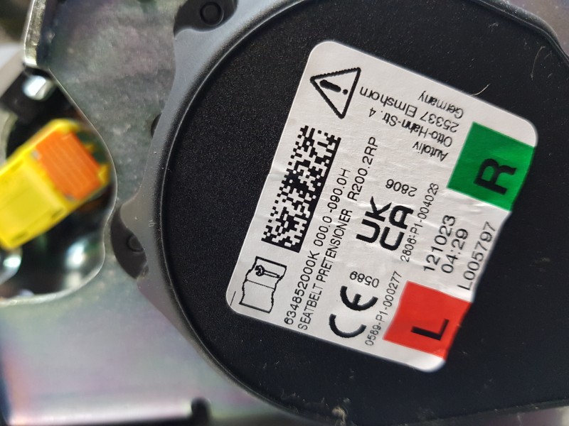 Recambio de cinturon seguridad trasero derecho para volvo xc60 hybrid referencia OEM IAM 39842313  