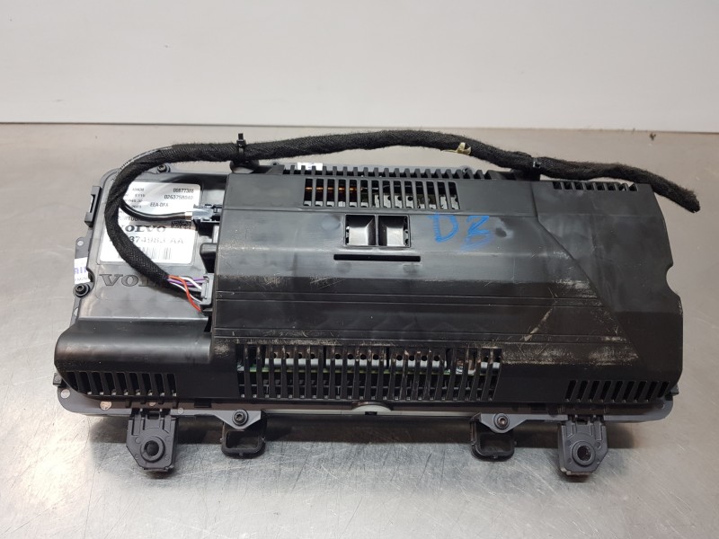 Recambio de cuadro instrumentos para volvo xc60 hybrid referencia OEM IAM 32374983 P32374983 0263758040