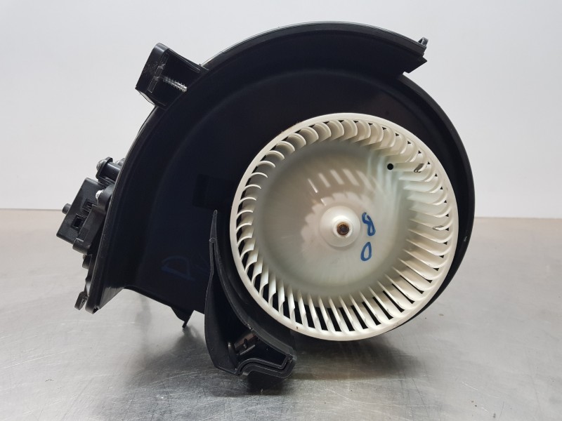 Recambio de motor calefaccion para volvo xc60 hybrid referencia OEM IAM 32241017 0130309504 