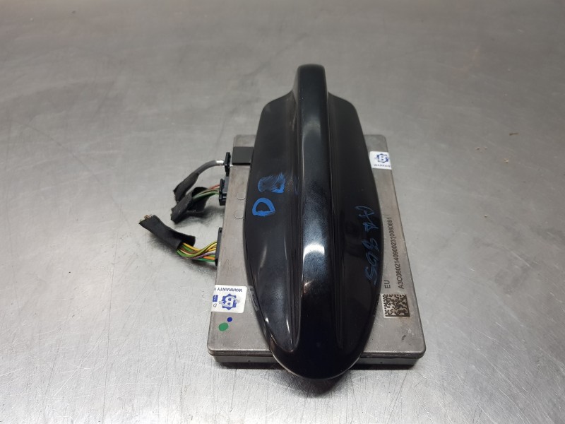 Recambio de antena para volvo xc60 hybrid referencia OEM IAM 31438104 32364058 32364072