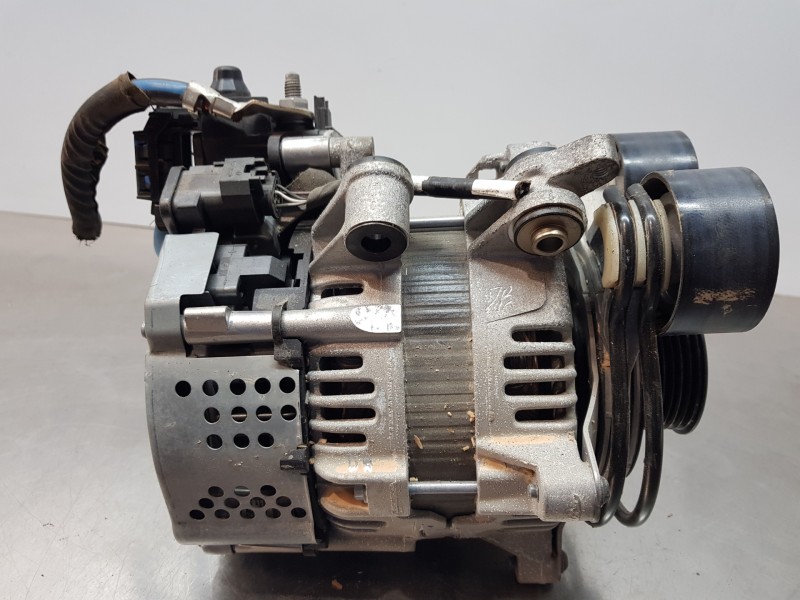 Recambio de alternador para volvo xc60 hybrid referencia OEM IAM 36003710 32137503 