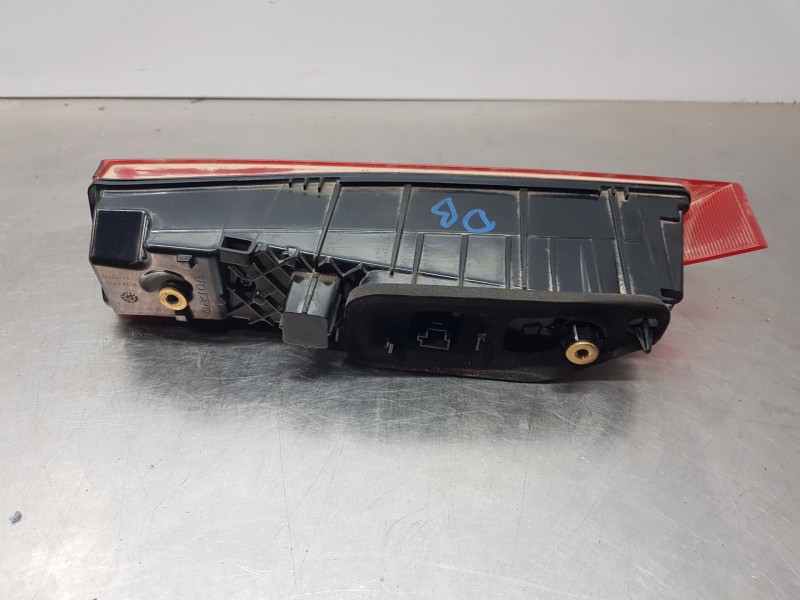 Recambio de piloto trasero derecho interior para volvo xc60 hybrid referencia OEM IAM 31446620  