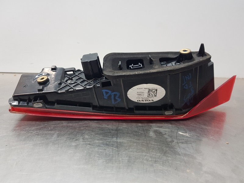 Recambio de piloto trasero derecho interior para volvo xc60 hybrid referencia OEM IAM 31446620  