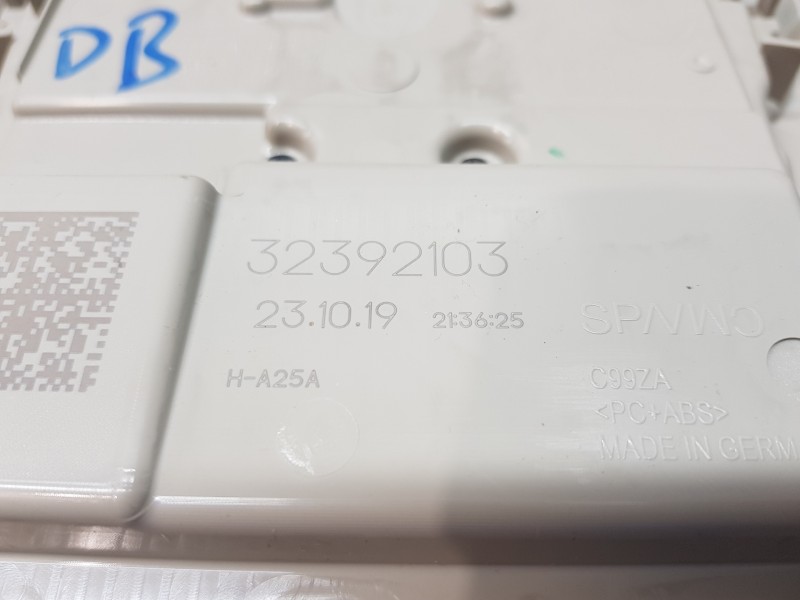 Recambio de luz interior para volvo xc60 hybrid referencia OEM IAM 32392101 32392103 