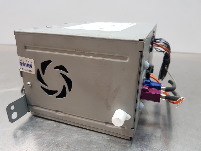 Recambio de sistema audio / radio cd para volvo xc60 hybrid referencia OEM IAM 32413742  