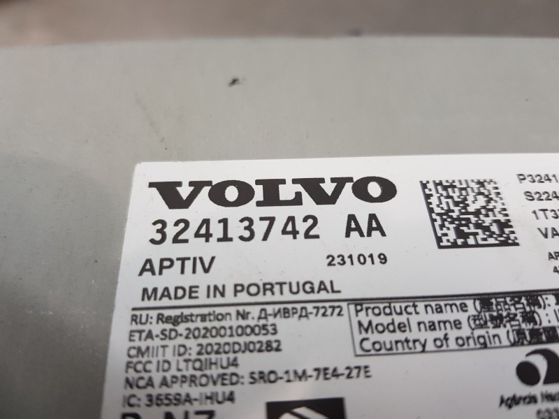 Recambio de sistema audio / radio cd para volvo xc60 hybrid referencia OEM IAM 32413742  