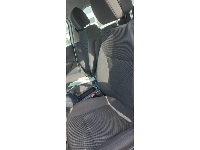 peugeot 5008 del año 2016