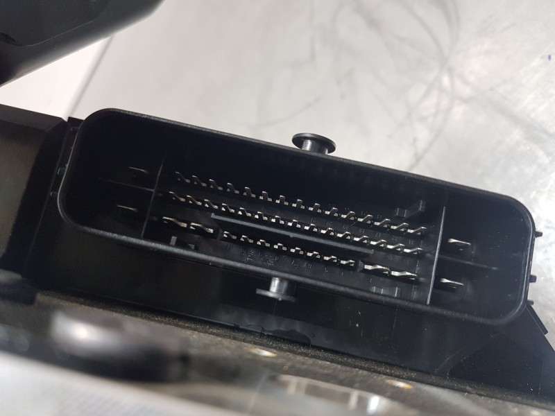 Recambio de abs para volvo xc60 hybrid referencia OEM IAM 32384484 P32384484 