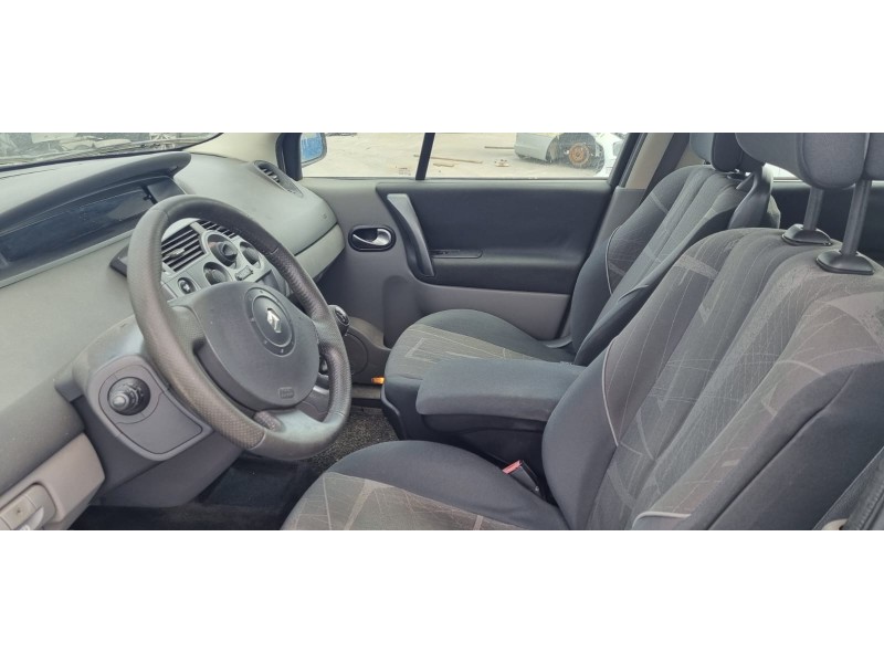 renault scenic ii del año 2004