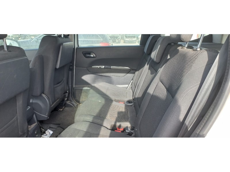 peugeot 5008 del año 2016