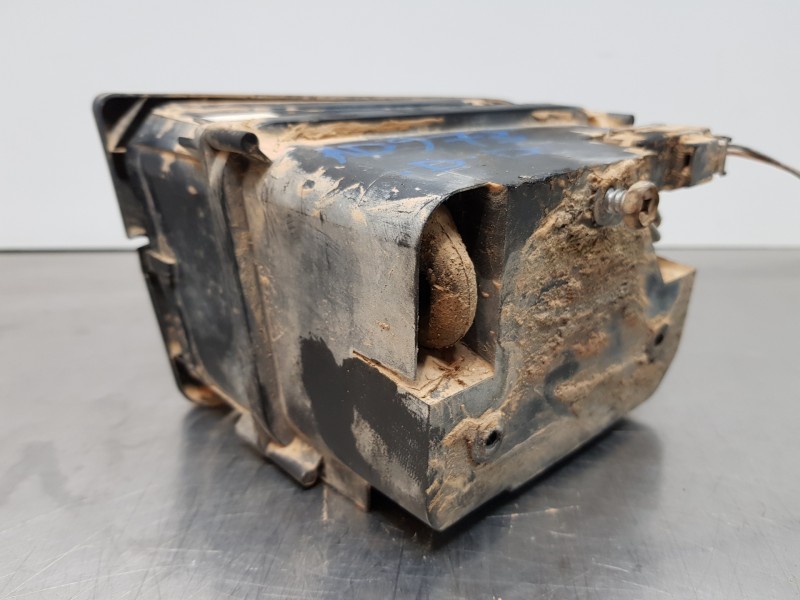 Recambio de faro antiniebla derecho para nissan primera berl./familiar (p10/w10) lx referencia OEM IAM 2615096J10  