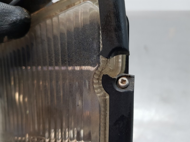 Recambio de faro antiniebla derecho para nissan primera berl./familiar (p10/w10) lx referencia OEM IAM 2615096J10  