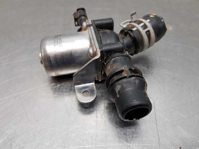 Recambio de valvula intercambio de calefaccion para volvo xc60 hybrid referencia OEM IAM 32222660  