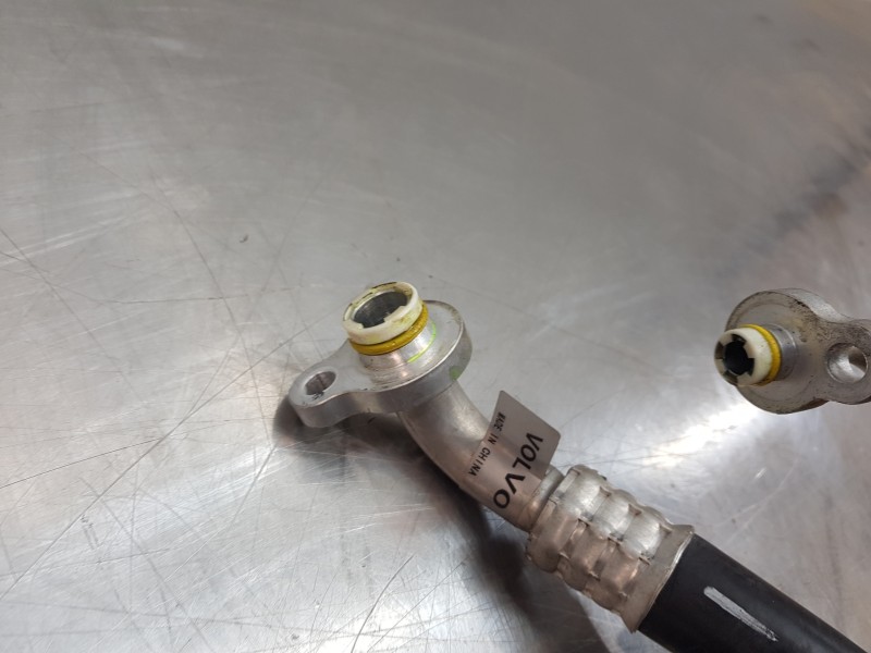 Recambio de tubos aire acondicionado para volvo xc60 hybrid referencia OEM IAM 31694600 32226282 31497909