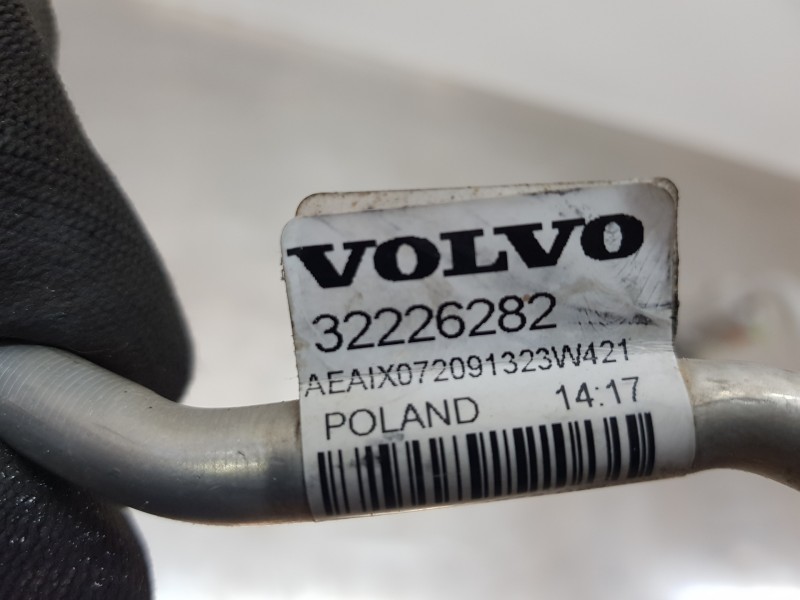 Recambio de tubos aire acondicionado para volvo xc60 hybrid referencia OEM IAM 31694600 32226282 31497909