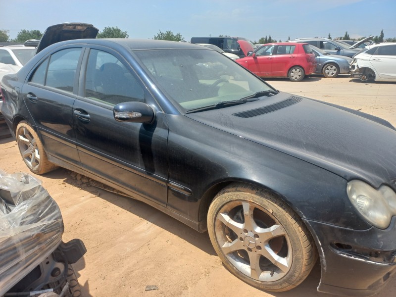 mercedes clase c (w203) berlina del año 2005