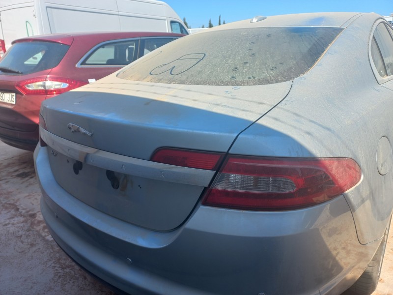 jaguar xf del año 2010