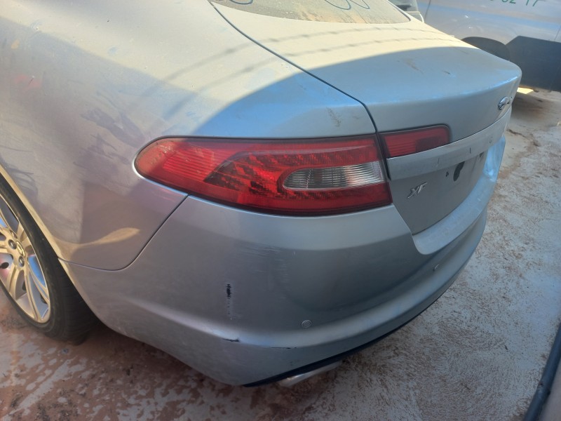 jaguar xf del año 2010