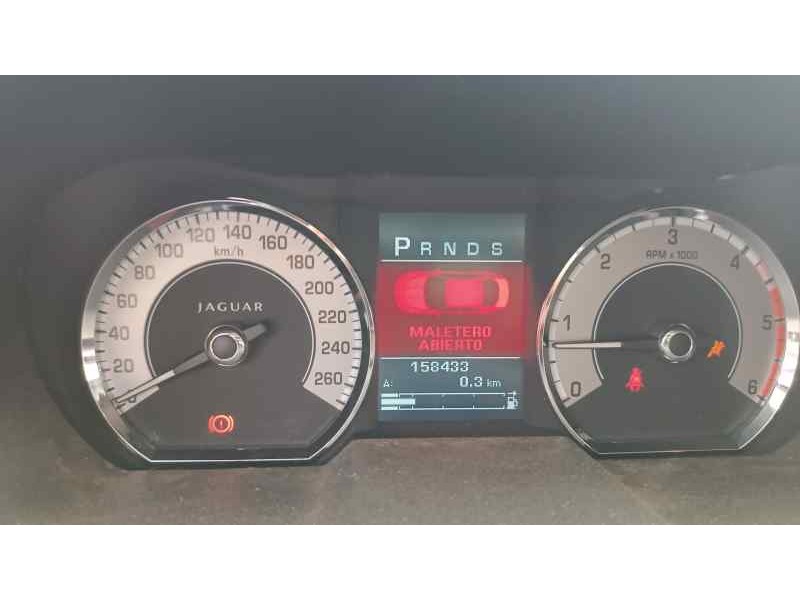 jaguar xf del año 2010