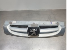 Recambio de rejilla delantera para peugeot partner (s2) combi referencia OEM IAM 7804N1  