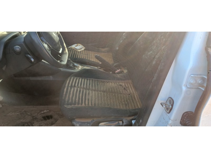 peugeot 208 (p2) del año 2022