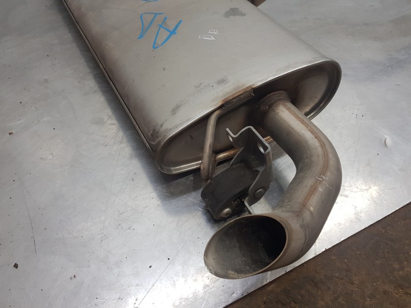 Recambio de silenciador trasero para volvo xc60 hybrid referencia OEM IAM 32224938 32138530 