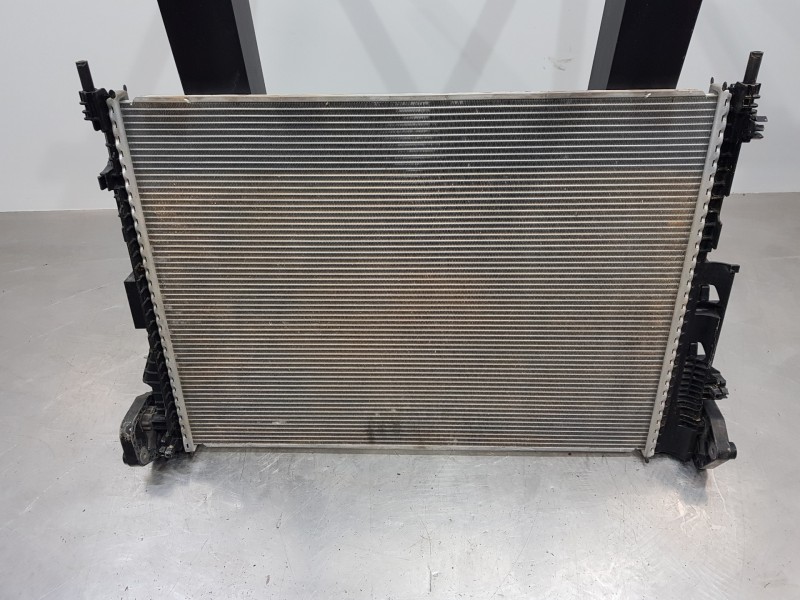 Recambio de radiador agua para volvo xc60 hybrid referencia OEM IAM 32138766  