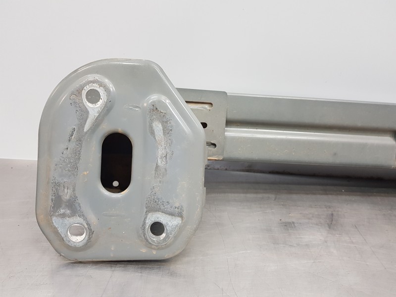 Recambio de refuerzo paragolpes trasero para volvo xc60 hybrid referencia OEM IAM 32133467  