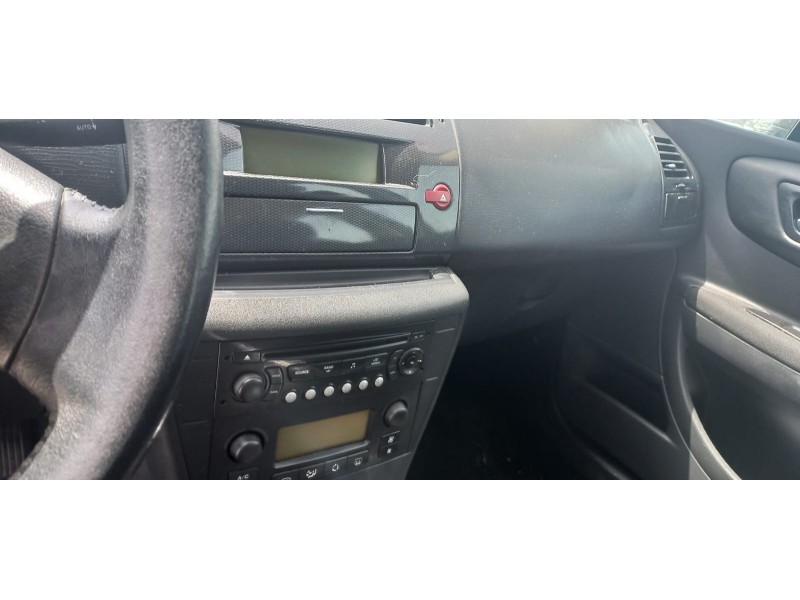 citroen c4 berlina del año 2006