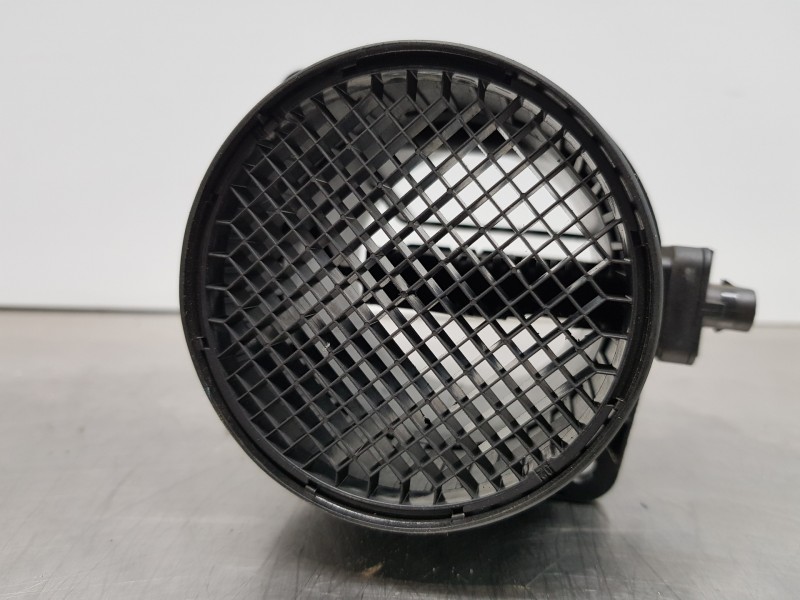 Recambio de caudalimetro para audi a4 (b9) quattro referencia OEM IAM 03L906461A  