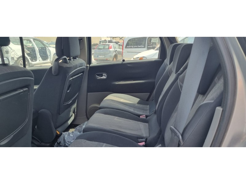 renault scenic ii del año 2004