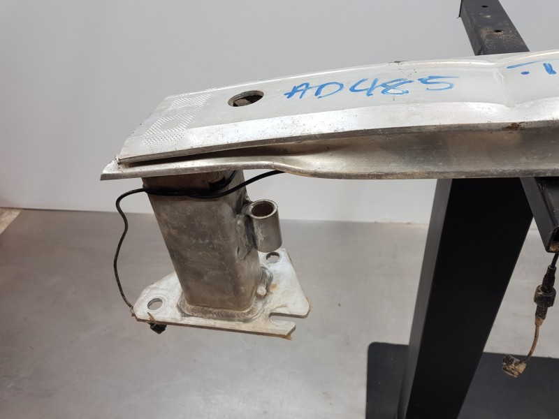 Recambio de refuerzo paragolpes trasero para citroen c3 aircross bluehdi referencia OEM IAM 9801174980  