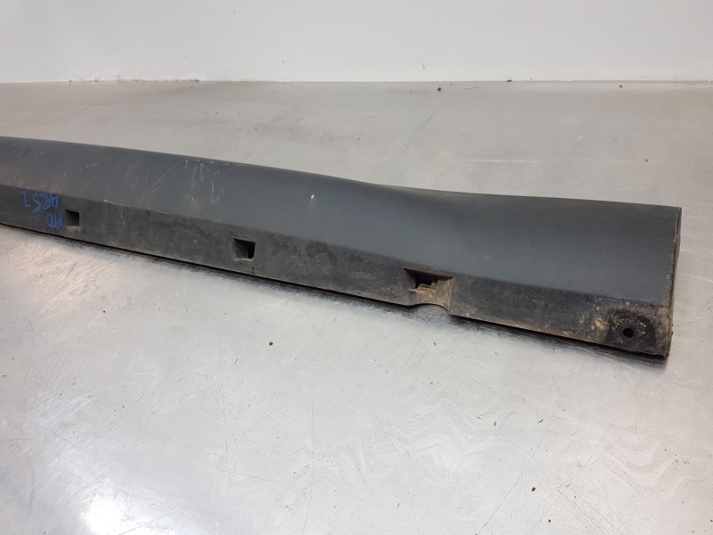 Recambio de faldon lateral para citroen c3 aircross bluehdi referencia OEM IAM YQ000337XT 13473612 