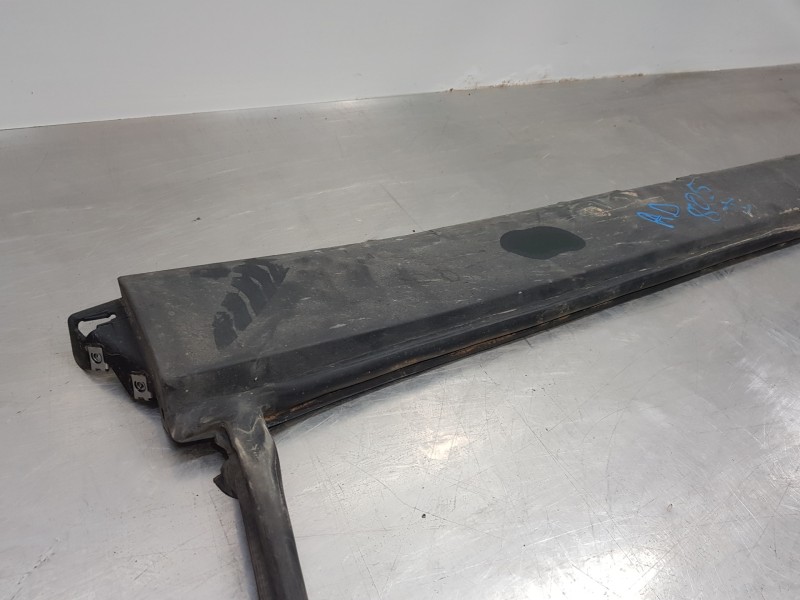 Recambio de faldon lateral para volvo xc60 hybrid referencia OEM IAM 31420622  