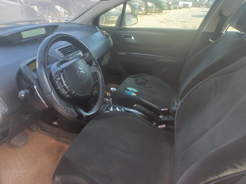 citroen c4 berlina del año 2008