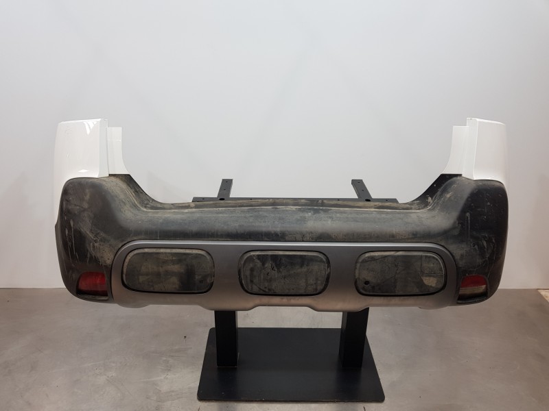 Recambio de paragolpes trasero para citroen c3 aircross bluehdi referencia OEM IAM 1686587380  