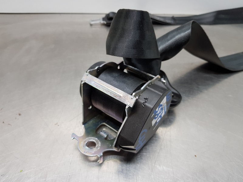 Recambio de cinturon seguridad trasero central para citroen c3 aircross bluehdi referencia OEM IAM 98312143XX  
