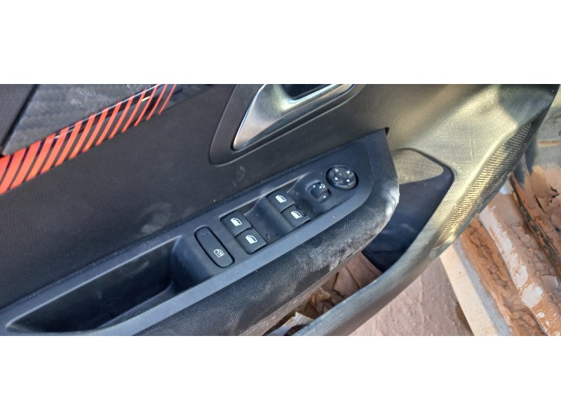 peugeot 208 (p2) del año 2022