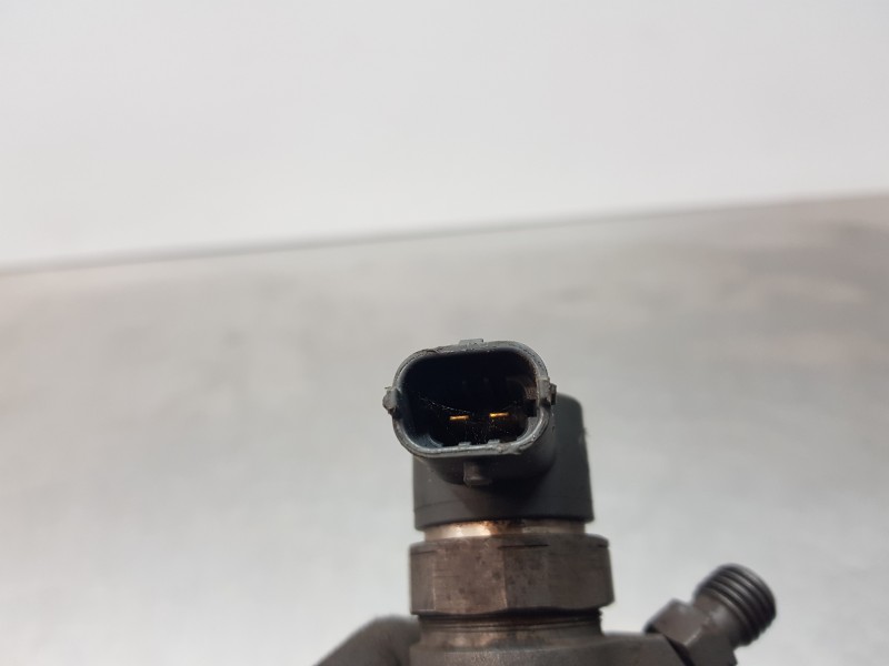 Recambio de inyector para fiat fiorino básico referencia OEM IAM 0445110083  