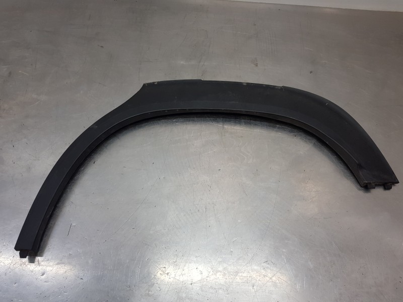 Recambio de aletin trasero izquierdo para citroen c3 aircross bluehdi referencia OEM IAM YQ000653XT  