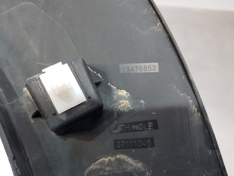 Recambio de aletin trasero izquierdo para citroen c3 aircross bluehdi referencia OEM IAM YQ000653XT  