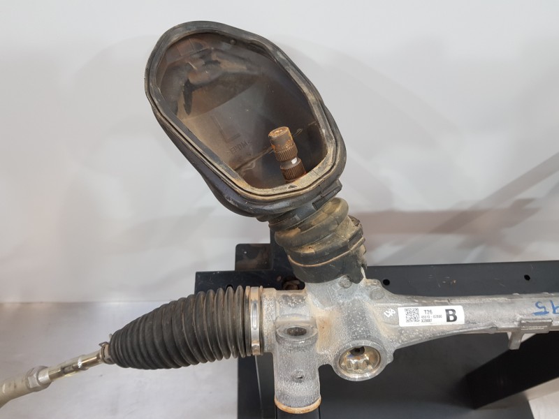 Recambio de cremallera direccion para toyota corolla (e21) hev referencia OEM IAM 4551002880  