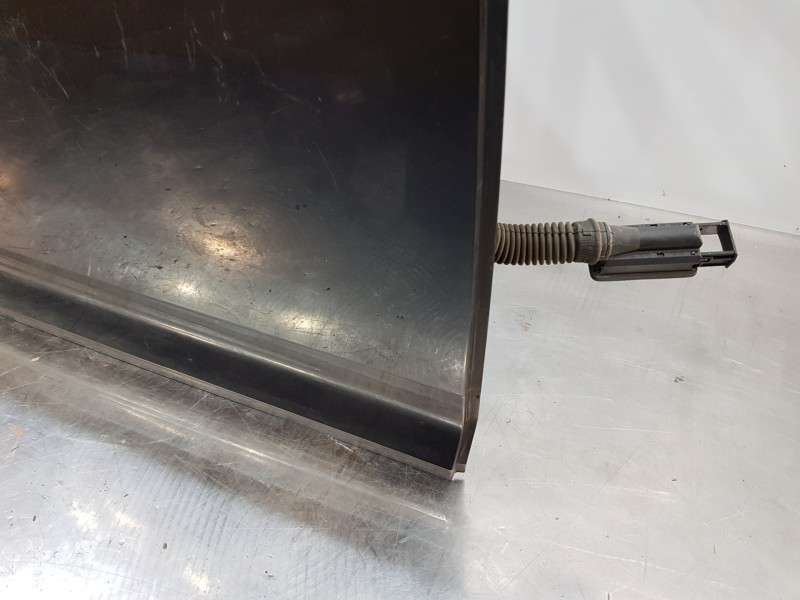 Recambio de puerta delantera derecha para audi a4 (b9) quattro referencia OEM IAM 8W0831052  