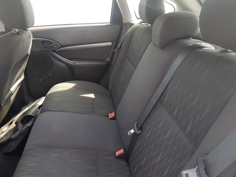 ford focus berlina (cak) del año 2002