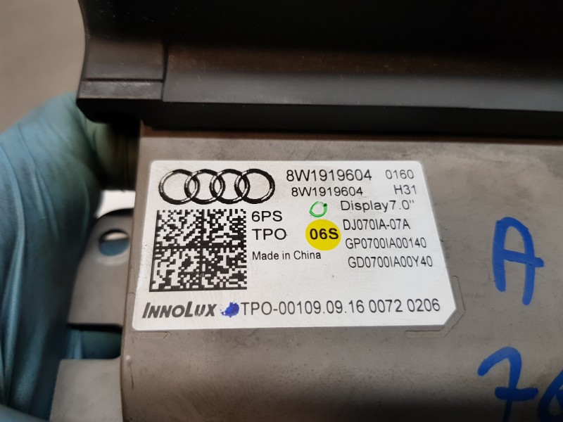 Recambio de pantalla multifuncion para audi a4 (b9) quattro referencia OEM IAM 8W1919604  