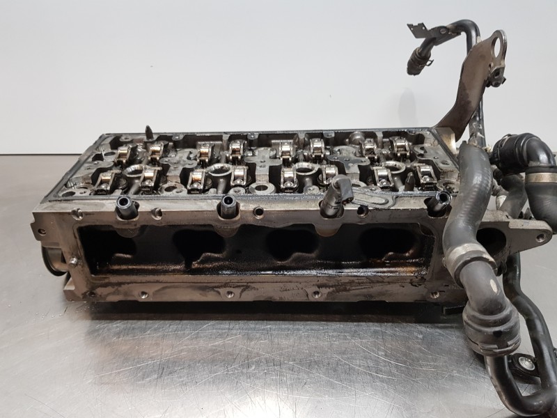 Recambio de culata para audi a4 (b9) quattro referencia OEM IAM 04L103064J 04L103373E 