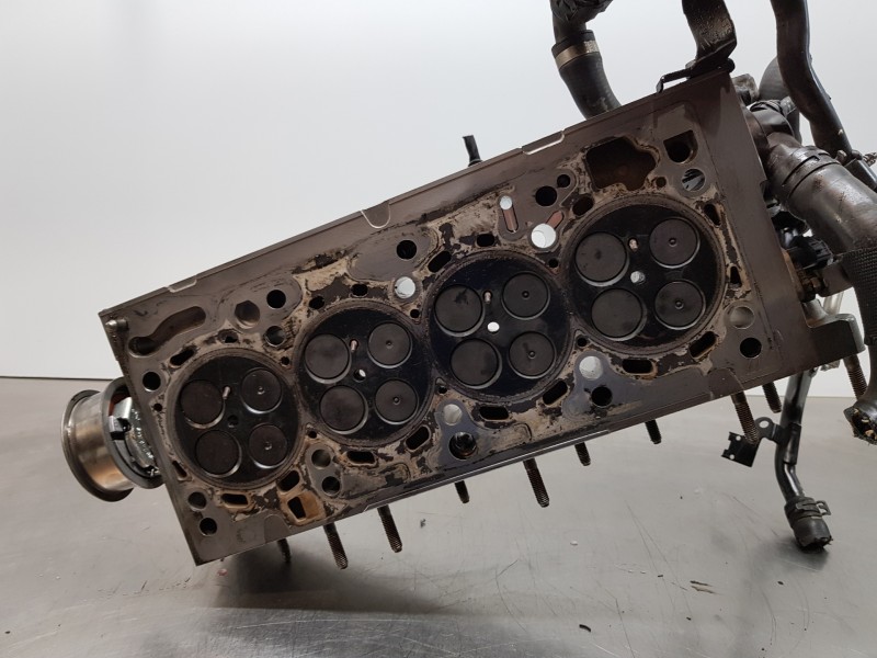 Recambio de culata para audi a4 (b9) quattro referencia OEM IAM 04L103064J 04L103373E 