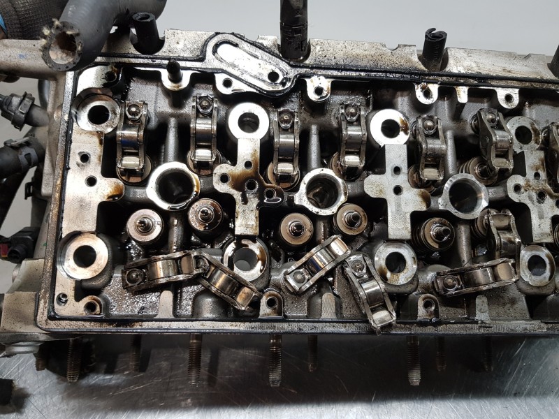 Recambio de culata para audi a4 (b9) quattro referencia OEM IAM 04L103064J 04L103373E 