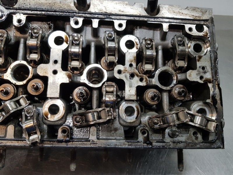 Recambio de culata para audi a4 (b9) quattro referencia OEM IAM 04L103064J 04L103373E 